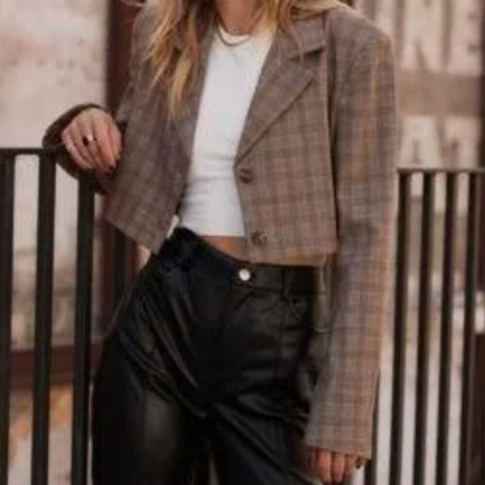 12th Tribe cropped blazer